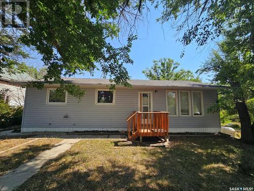 132 2Nd Street E, Mankota, SK - Outdoor