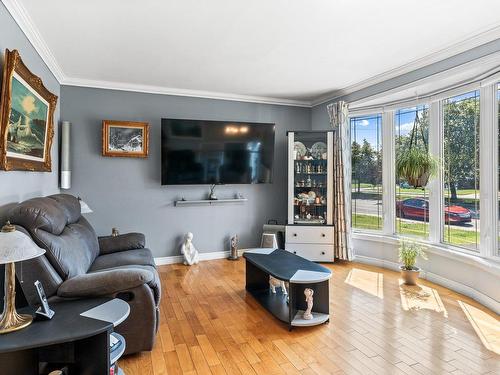 Salon - 5160 Boul. Davis, Longueuil (Saint-Hubert), QC - Indoor Photo Showing Living Room