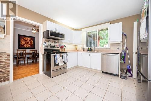 119 Frontenac Crescent, Deep River, ON - Indoor Photo Showing Kitchen