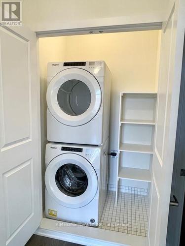 3 Howick Lane, Richmond Hill (South Richvale), ON - Indoor Photo Showing Laundry Room