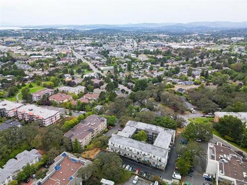 203-991 Cloverdale Ave, Saanich, BC - Outdoor With View