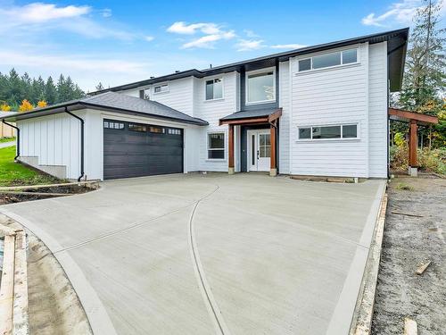 2048 Ernest Lane, Duncan, BC 