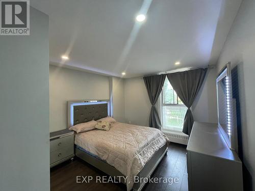 318 - 4673 Jane Street, Toronto, ON - Indoor Photo Showing Bedroom