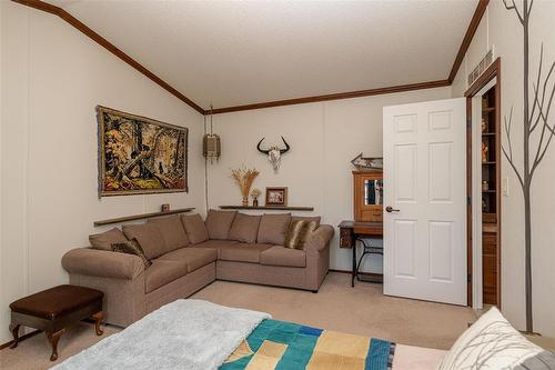 31 Sunburst Crescent, Winnipeg, MB - Indoor Photo Showing Living Room