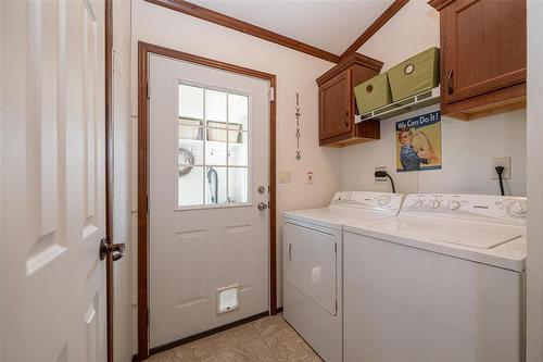 31 Sunburst Crescent, Winnipeg, MB - Indoor Photo Showing Laundry Room