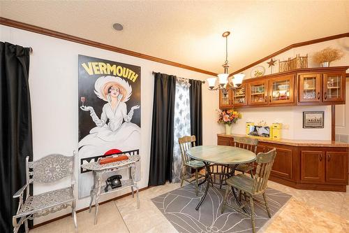 31 Sunburst Crescent, Winnipeg, MB - Indoor Photo Showing Other Room