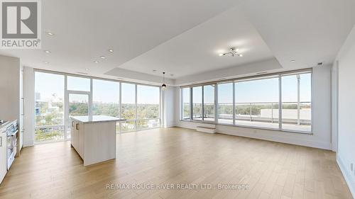 953 - 25 Adra Grado Way, Toronto, ON - Indoor