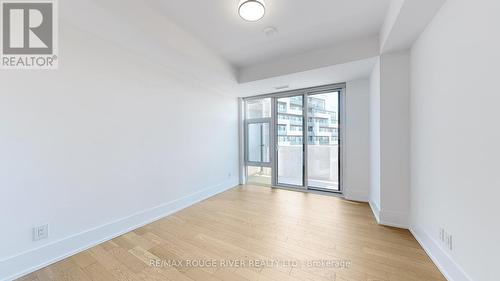 953 - 25 Adra Grado Way, Toronto, ON - Indoor Photo Showing Other Room