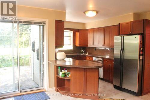 29 Apple Orchard Path S, Markham (Royal Orchard), ON - Indoor Photo Showing Kitchen