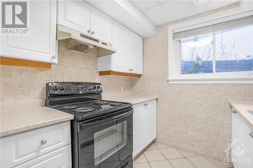 408-410 Allen Boulevard, Ottawa, ON - Indoor Photo Showing Kitchen