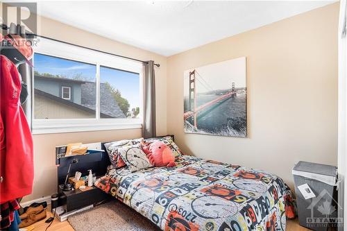 408-410 Allen Boulevard, Ottawa, ON - Indoor Photo Showing Bedroom