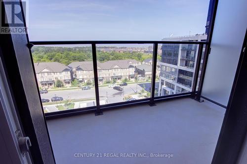 823 - 3200 William Coltson Avenue, Oakville, ON - Outdoor With View