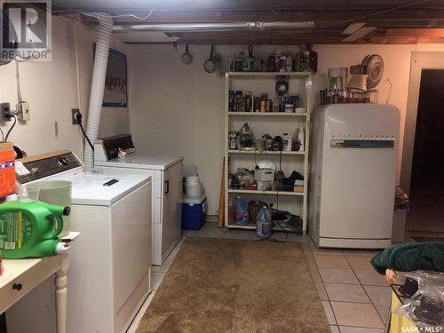 129 3Rd Avenue E, Canora, SK - Indoor Photo Showing Laundry Room