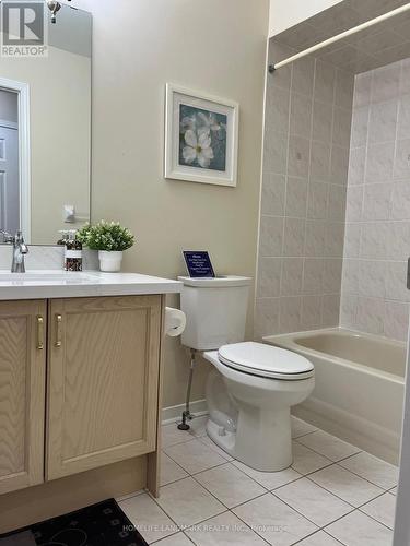 180 Trail Ridge Lane, Markham, ON - Indoor Photo Showing Bathroom