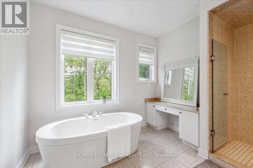 912 Forest Creek Court, Kitchener, ON - Indoor Photo Showing Bathroom