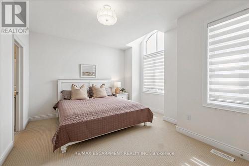 912 Forest Creek Court, Kitchener, ON - Indoor Photo Showing Bedroom