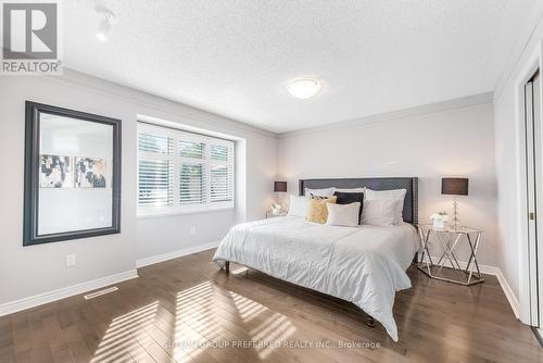 18 - 93 Pine Valley Gate, London, ON - Indoor Photo Showing Bedroom