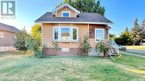 113 Grant Street, Davidson, SK - Outdoor