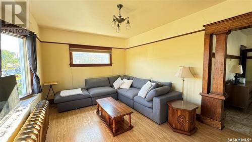 113 Grant Street, Davidson, SK - Indoor Photo Showing Living Room