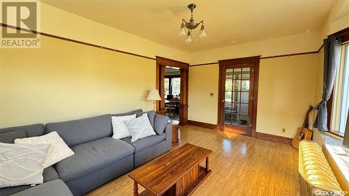 113 Grant Street, Davidson, SK - Indoor Photo Showing Living Room