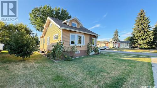 113 Grant Street, Davidson, SK - Outdoor