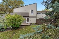 3-486 Kenaston BLVD  Winnipeg, MB R3N 1Z1