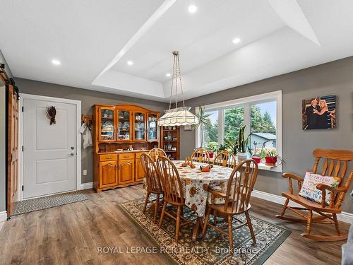 100 Harris Cres, Southgate, ON - Indoor Photo Showing Dining Room