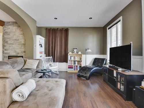 Salon - 1604  - 1606 Rue Notre-Dame, L'Ancienne-Lorette, QC - Indoor Photo Showing Living Room