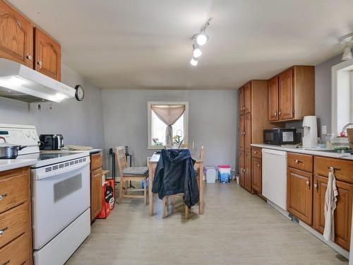 Cuisine - 1604  - 1606 Rue Notre-Dame, L'Ancienne-Lorette, QC - Indoor Photo Showing Kitchen