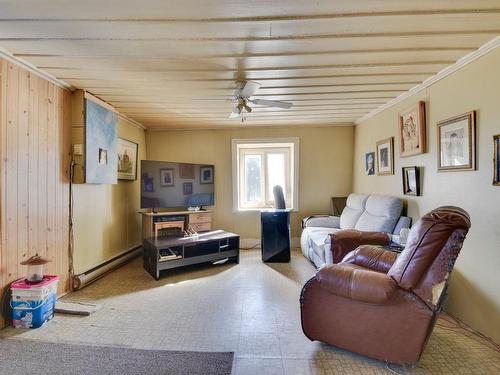 Salon - 1604  - 1606 Rue Notre-Dame, L'Ancienne-Lorette, QC - Indoor Photo Showing Living Room