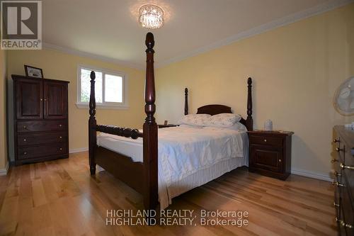 2868 Constable Road, Mississauga (Clarkson), ON - Indoor Photo Showing Bedroom