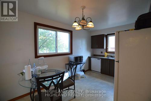 2868 Constable Road, Mississauga (Clarkson), ON - Indoor Photo Showing Dining Room