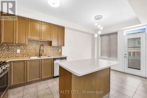 74 Meadowcrest Lane, Brampton, ON - Indoor Photo Showing Kitchen With Double Sink