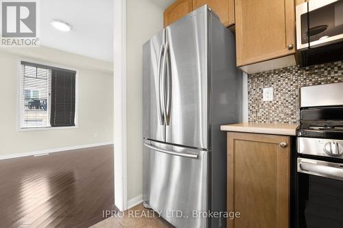 74 Meadowcrest Lane, Brampton, ON - Indoor Photo Showing Kitchen