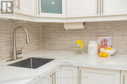 170 Bellefontaine Street, Toronto (L'Amoreaux), ON - Indoor Photo Showing Kitchen