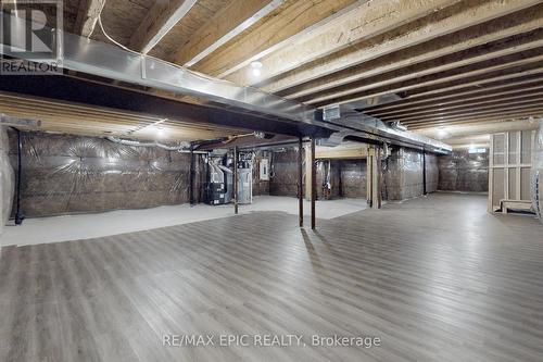 1 Kenneth Ross Bend, East Gwillimbury, ON - Indoor Photo Showing Basement