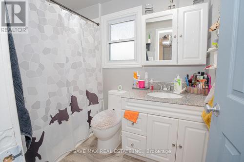 40 Barrington Crescent, Brampton (Heart Lake East), ON - Indoor Photo Showing Bathroom