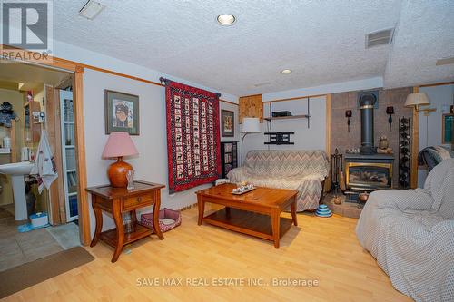 40 Barrington Crescent, Brampton (Heart Lake East), ON - Indoor With Fireplace