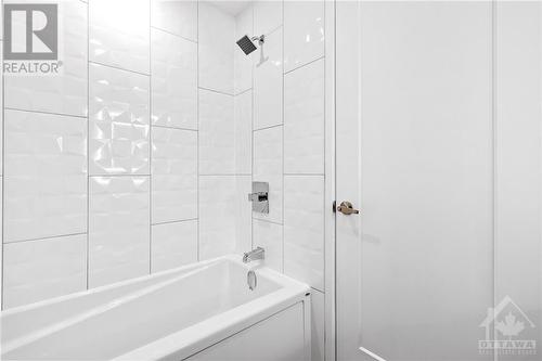 92 Hinton Avenue Unit#516, Ottawa, ON - Indoor Photo Showing Bathroom