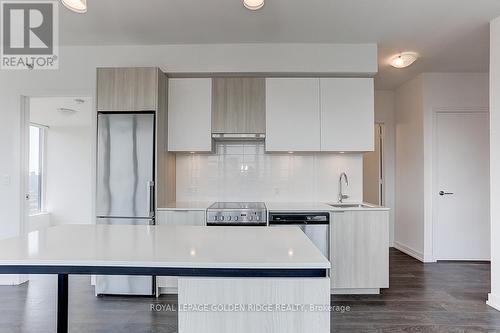 2708 - 203 College Street, Toronto (Kensington-Chinatown), ON - Indoor Photo Showing Kitchen