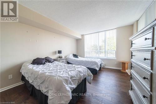 209 - 8111 Forest Glen Drive, Niagara Falls, ON - Indoor Photo Showing Bedroom