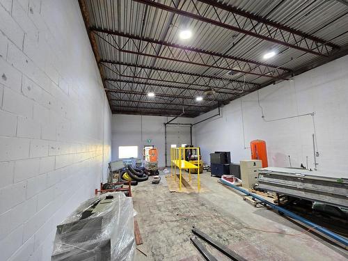 Warehouse - 13-755 Boul. Du Curé-Boivin, Boisbriand, QC - Indoor Photo Showing Garage