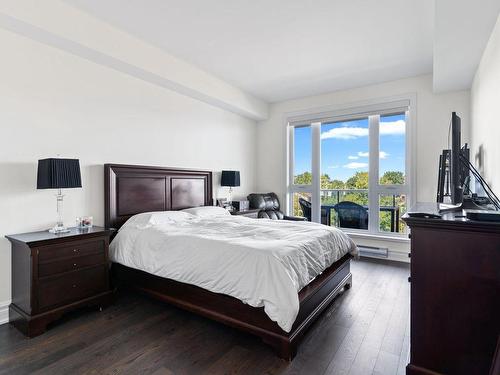 Master bedroom - 405-4060 Boul. Des Sources, Dollard-Des-Ormeaux, QC - Indoor Photo Showing Bedroom