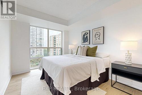 805 - 3 Pemberton Avenue, Toronto (Newtonbrook East), ON - Indoor Photo Showing Bedroom