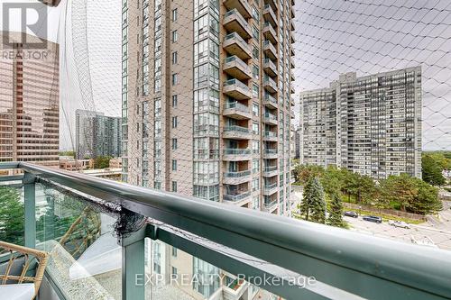 805 - 3 Pemberton Avenue, Toronto (Newtonbrook East), ON - Outdoor With Balcony