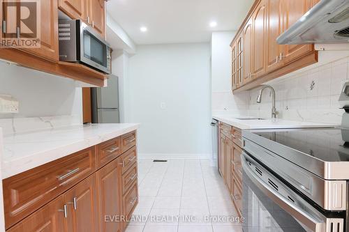 63 Treetops Court, Toronto (Milliken), ON - Indoor Photo Showing Kitchen