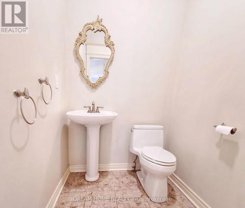 33 Palomino Drive, Richmond Hill (Westbrook), ON - Indoor Photo Showing Bathroom