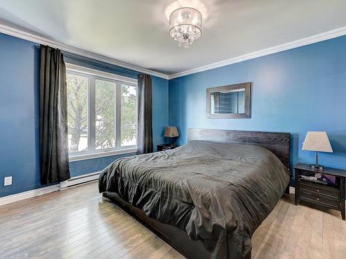 Master bedroom - 260 Rue Dupuis, Saint-Philippe, QC - Indoor Photo Showing Bedroom