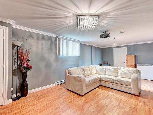 Family room - 260 Rue Dupuis, Saint-Philippe, QC - Indoor Photo Showing Living Room