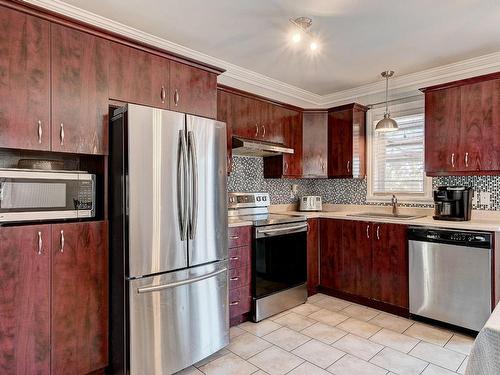 Kitchen - 260 Rue Dupuis, Saint-Philippe, QC - Indoor Photo Showing Kitchen